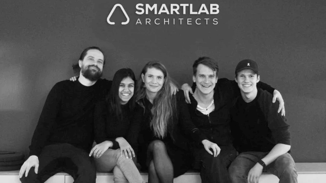 Portrait of the Smart Lab Architects team in München - Expert consultants for laboratory planning, design & construction