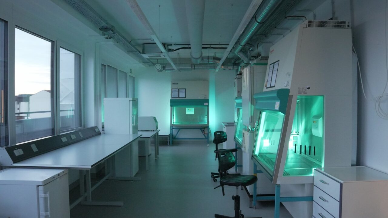 Biotech laboratory case study for Systasy