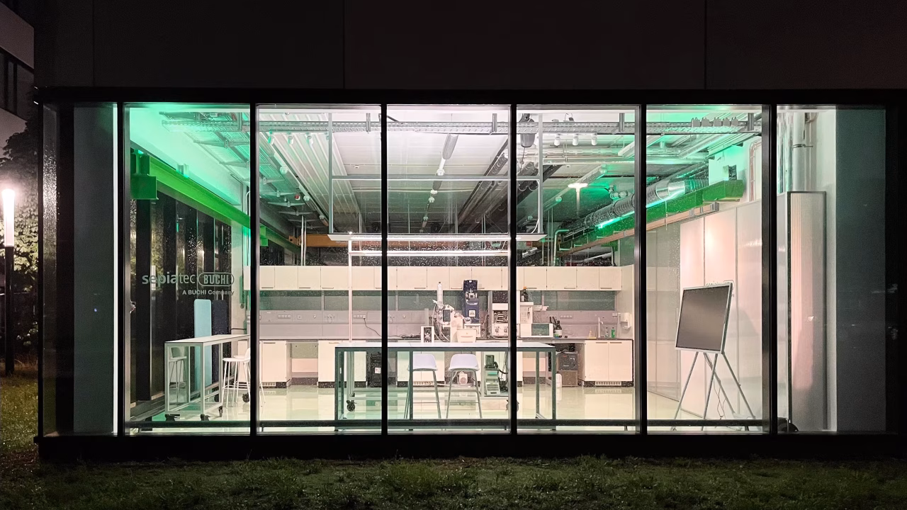Innovative biotech lab environment for Sepiatech