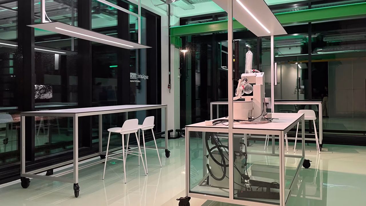 Scalable laboratory design for industrial biotech